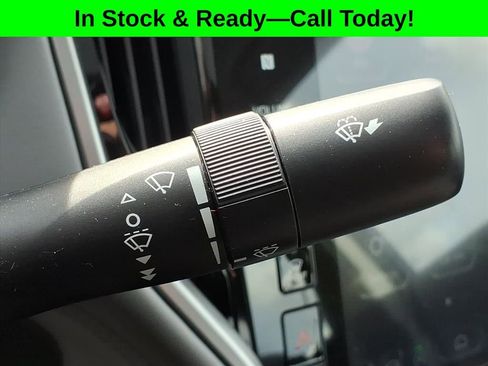 Used 2025 Subaru Legacy Limited AWD/4WD image 25