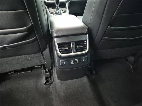 Used 2023 Subaru Outback Limited AWD/4WD image 19