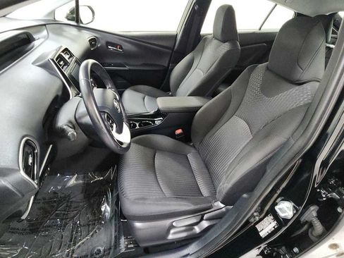 Certified 2018 Toyota Prius Three FWD image 13