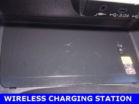 Used 2025 Subaru Crosstrek 2.5i Limited w/ Crosstrek Mirror Package image 8