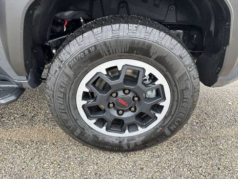 New 2026 Toyota 4Runner TRD Off-Road Premium AWD/4WD image 33