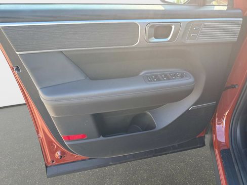 Used 2025 Hyundai Santa Fe Limited image 16