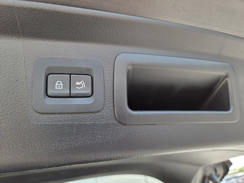Used 2025 MAZDA CX-50 AWD 2.5 S w/ Preferred Package image 15