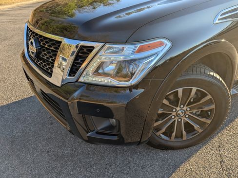 Used 2019 Nissan Armada Platinum w/ Captain's Chairs Package image 13