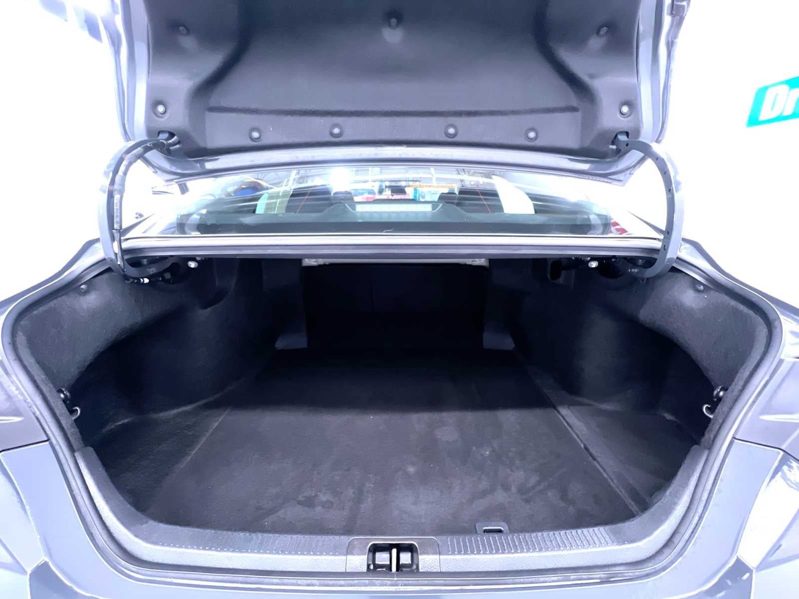 Used 2025 Toyota Camry LE FWD image 41