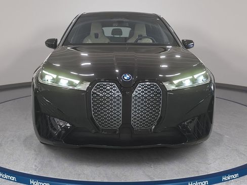 Used 2024 BMW iX xDrive50 w/ Sport Package AWD/4WD image 2