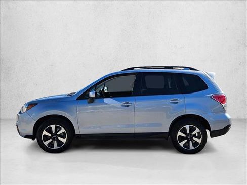 Used 2018 Subaru Forester 2.5i Premium image 9