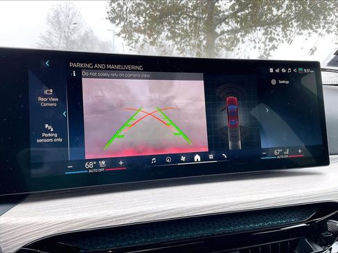 Used 2026 BMW 330i Sedan w/ M Sport Package image 22