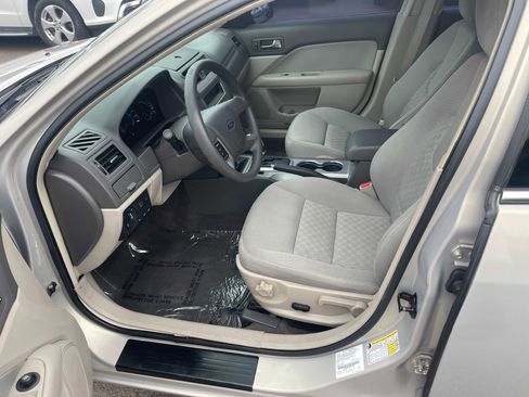Used 2010 Ford Fusion SE image 16
