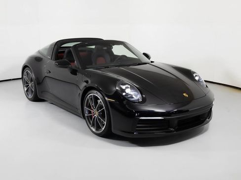 Used 2024 Porsche 911 Targa 4S image 1