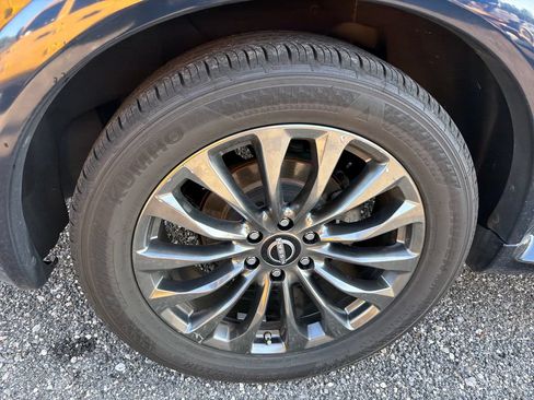 Used 2021 Nissan Armada Platinum RWD image 17