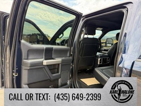 Used 2022 Ford F350 Platinum w/ Tremor Off-Road Package AWD/4WD image 27