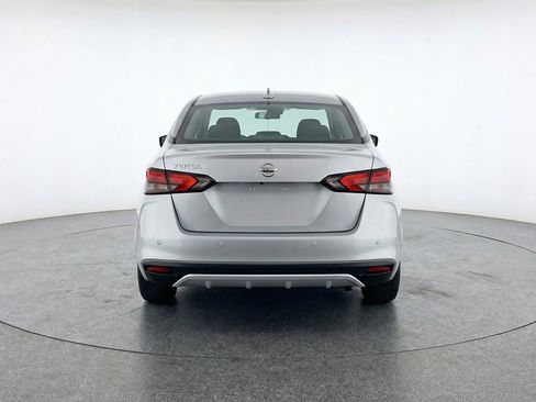 Used 2025 Nissan Versa SV image 7