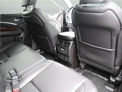 Used 2017 Acura MDX w/Technology/Entertainment Pkg image 23