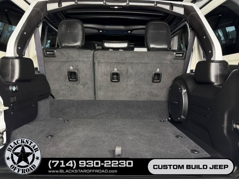 Used 2024 Jeep Wrangler High Altitude AWD/4WD image 32