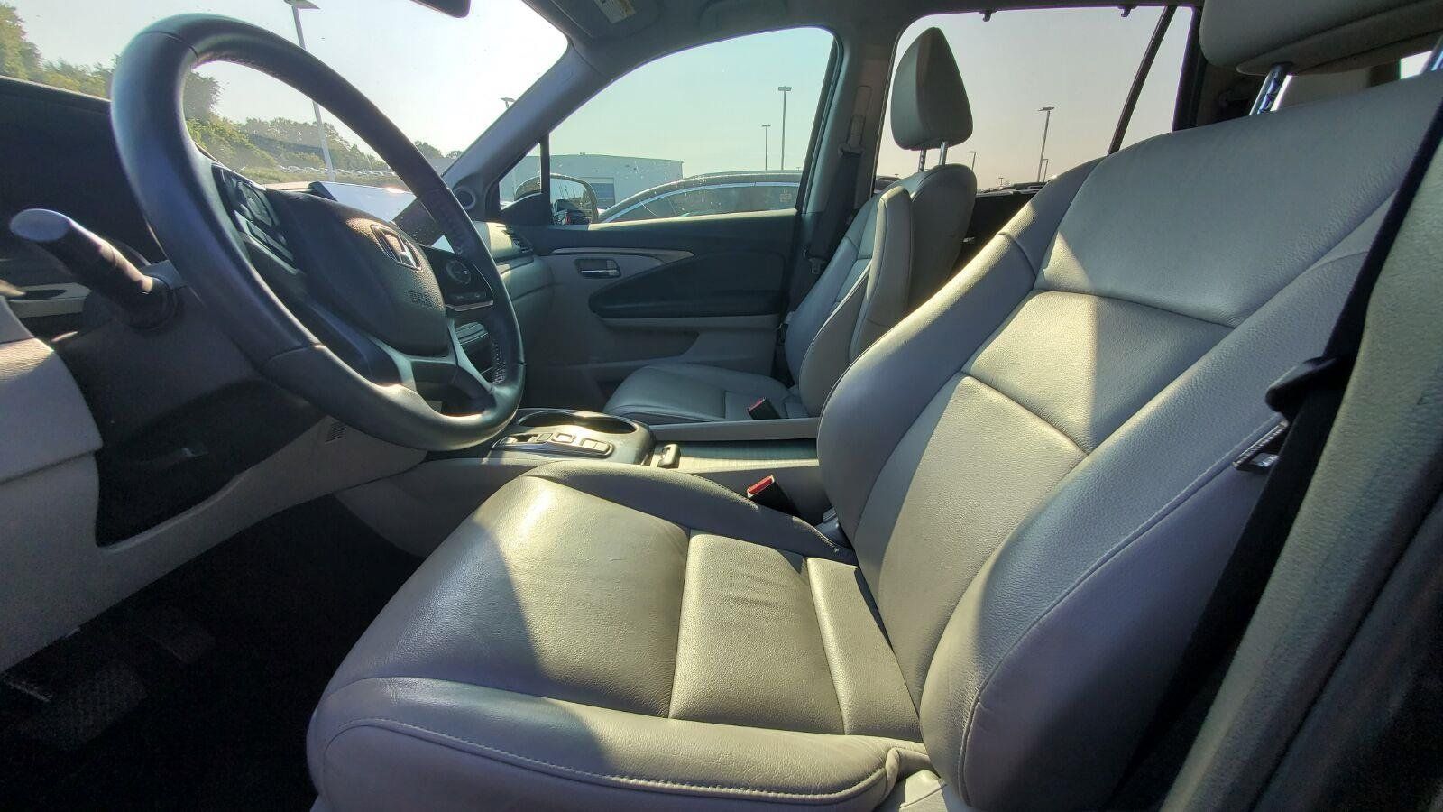 Used 2022 Honda Pilot EX-L image 3
