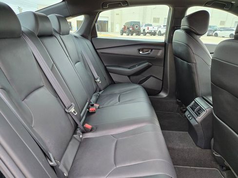 Used 2025 Honda Accord Sport image 24