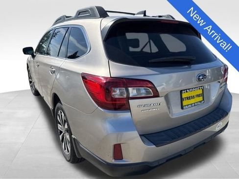 Used 2017 Subaru Outback 2.5i Limited AWD/4WD image 5