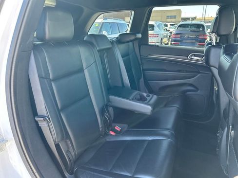 Used 2022 Jeep Grand Cherokee Limited image 30