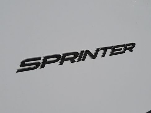Used 2022 Mercedes-Benz Sprinter 2500 image 12