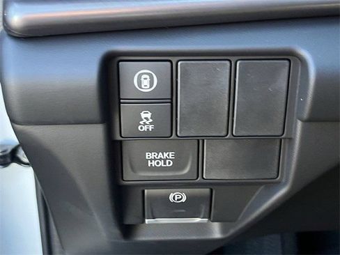 Used 2026 Acura RDX SH-AWD image 25