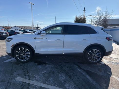 Used 2023 Lincoln Nautilus Reserve w/ Equipment Group 201A image 2