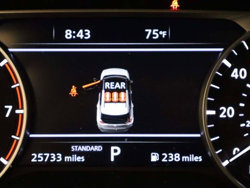Used 2023 Nissan Rogue SL w/ SL Premium Package FWD image 8