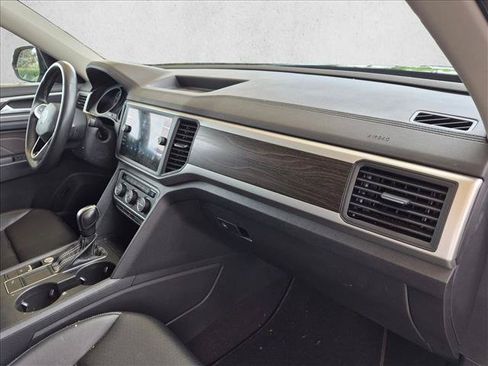 Used 2021 Volkswagen Atlas SE FWD image 19