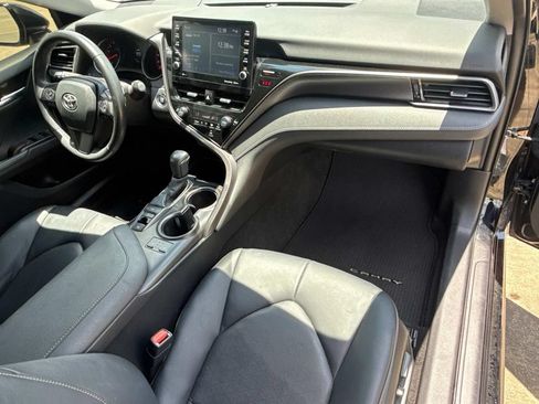 Used 2021 Toyota Camry XSE FWD image 18