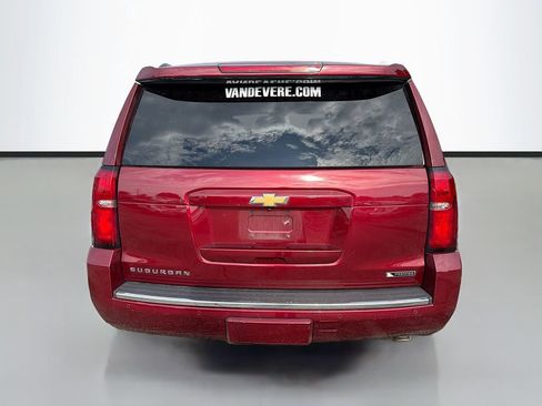 Used 2018 Chevrolet Suburban Premier AWD/4WD image 7