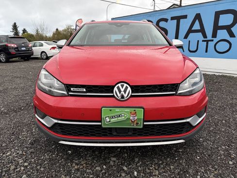 Used 2017 Volkswagen Golf Alltrack SEL image 9