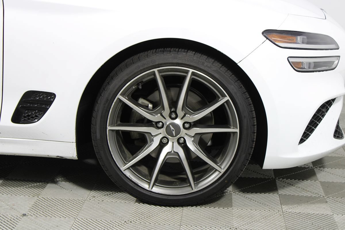 Used 2022 Genesis G70 2.0T w/ Prestige Package RWD image 39