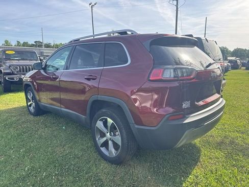 Used 2019 Jeep Cherokee Limited FWD image 10
