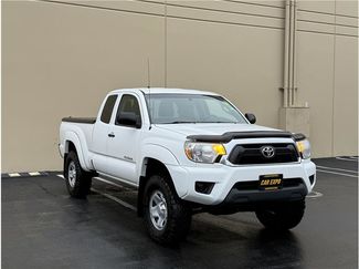 Used 2014 Toyota Tacoma PreRunner video 2