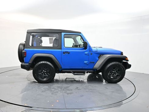 Used 2025 Jeep Wrangler Sport image 8