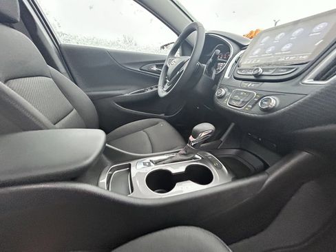 New 2025 Chevrolet Malibu RS image 9