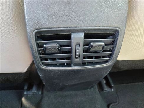 Used 2024 Toyota Corolla Cross L FWD image 16