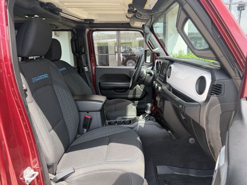 Used 2021 Jeep Wrangler Unlimited Sport AWD/4WD image 24