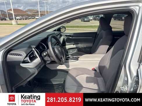 Used 2023 Toyota Camry LE w/ Convenience Package image 14