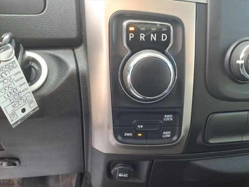 Used 2019 RAM 1500 Classic SLT image 21