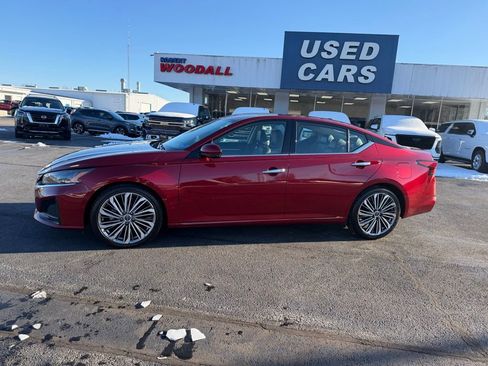 Used 2023 Nissan Altima 2.5 SL image 2