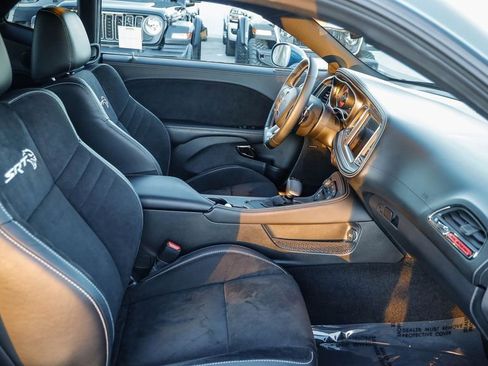 Used 2023 Dodge Challenger SRT Hellcat image 16