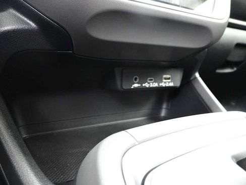 Used 2024 Subaru Crosstrek 2.0i Premium AWD/4WD image 10