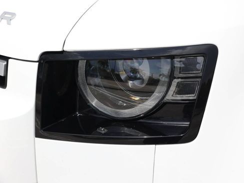 Used 2022 Land Rover Defender 110 SE AWD/4WD image 15