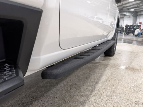 Used 2022 Chevrolet Silverado 2500 Custom image 10