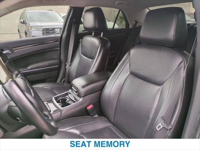 Used 2018 Chrysler 300 Limited w/ Safetytec Plus Group RWD image 20