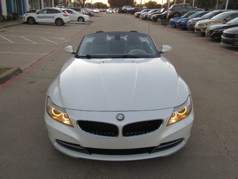 Used 2013 BMW Z4 sDrive28i image 4