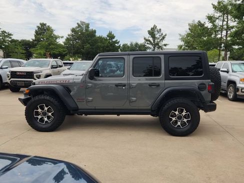 Used 2022 Jeep Wrangler Unlimited Rubicon w/ Cold Weather Group AWD/4WD image 4