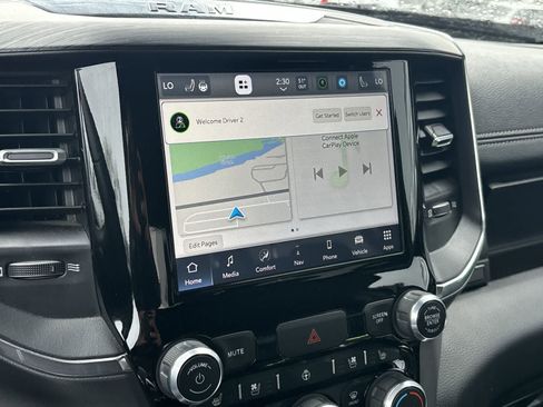 Used 2024 RAM 1500 Laramie image 13