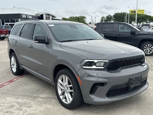 Used 2025 Dodge Durango GT image 17